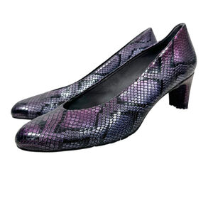 Stuart Weitzman Iridescent Snakeskin Print Leather Heels Purple Pumps Size 9M